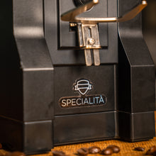 Laden Sie das Bild in den Galerie-Viewer, Eureka Espressomühle Mignon Specialità 16CR, Schwarz